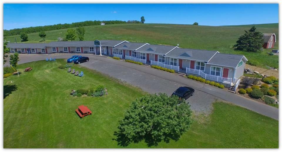 Evangeline Inn & Motel Grand pré Exterior foto